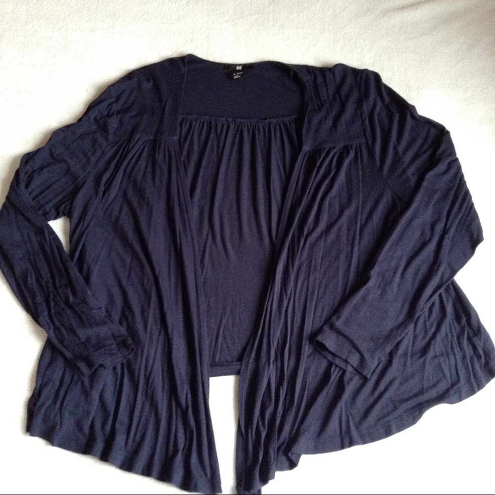 ‼️3/$20‼️H&M Open Flowy Cardigan